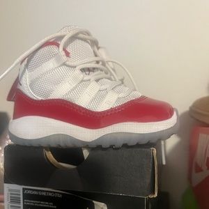 Kids retro jordan